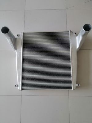 নিসান UD CD4 ট্রাক ইন্টারকুলার 590*750 সিলভার কালার